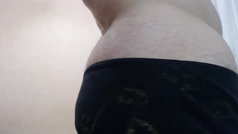 Snapshot of likwidator84 chatting on 01/15/25, 01:23 Maximus online show from 01/15/25, 01:23