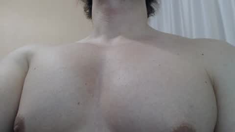 Snapshot of likwidator84 chatting on 03/22/26, 02:15 Maximus online show from 03/22/26, 02:15