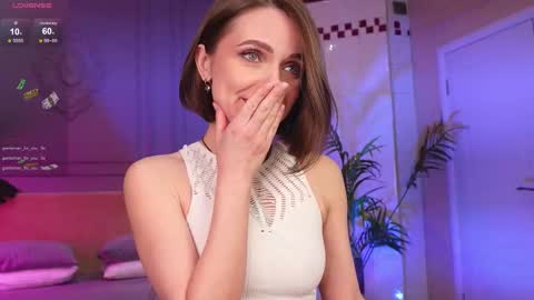 Snapshot of lil__fleur chatting on 03/06/26, 09:22 Lilian online show from 03/06/26, 09:22