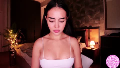 Gabriela online show from 12/12/24, 04:48