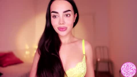 Gabriela online show from 03/06/25, 04:30