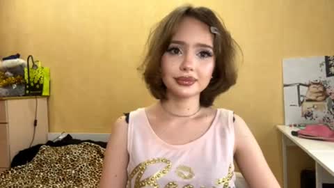 Lily online show from 01/06/26, 03:27