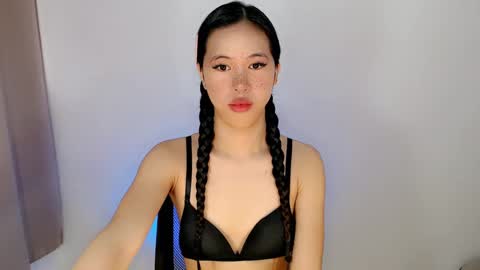 Snapshot of lil_grace1 chatting on 12/31/24, 03:55 grace online show from 12/31/24, 03:55