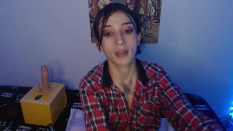 Snapshot of lil_lisaa chatting on 02/25/25, 06:14 Lisaa online show from 02/25/25, 06:14