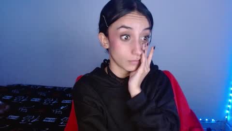 Snapshot of lil_lisaa chatting on 03/06/25, 08:52 Lisaa online show from 03/06/25, 08:52