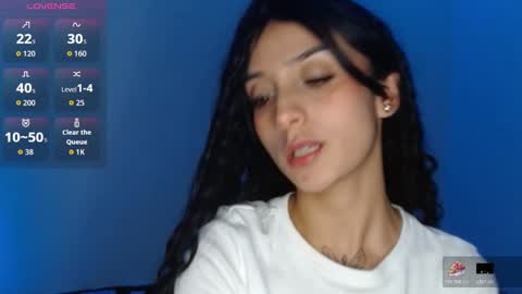 Snapshot of lil_lisaa chatting on 10/24/25, 05:59 Lisaa online show from 10/24/25, 05:59