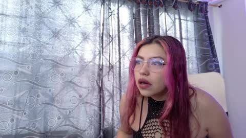 Snapshot of lil_moon1 chatting on 04/07/26, 12:38 bri online show from 04/07/26, 12:38