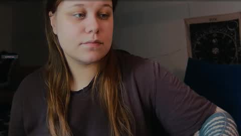 Snapshot of lil_nessa chatting on 04/03/26, 07:39 Nessa Greyrat if u like me tip 25 tk and put online show from 04/03/26, 07:39