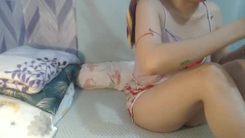 lil_sweetgirl4u online show from 11/17/25, 04:24