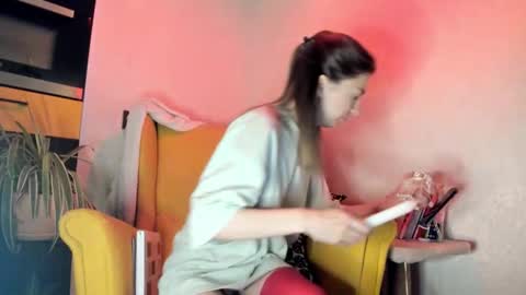 Snapshot of lil_uff chatting on 11/24/25, 09:14 aka princessmaya online show from 11/24/25, 09:14