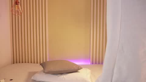 Snapshot of lila_cohen chatting on 02/11/26, 03:44 L I L A online show from 02/11/26, 03:44