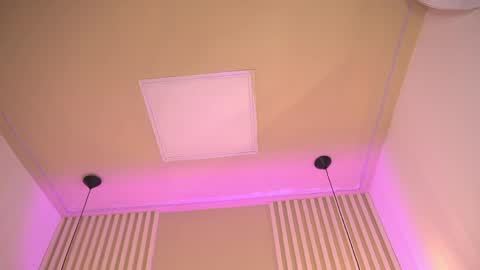 Snapshot of lila_cohen chatting on 04/07/26, 10:26 L I L A online show from 04/07/26, 10:26