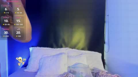 lila_cox online show from 09/16/25, 11:00