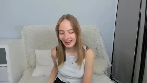 Snapshot of liladesire chatting on 11/27/25, 11:29 LiliaDesire online show from 11/27/25, 11:29