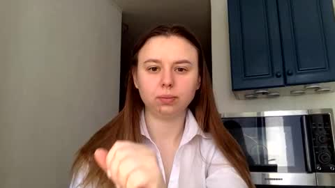 Lily online show from 09/23/25, 08:17