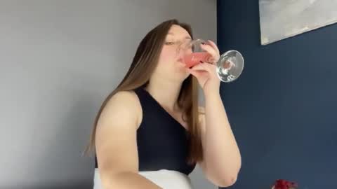 Lily online show from 10/02/25, 05:42