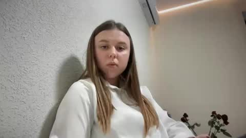 Lily online show from 10/12/25, 10:25