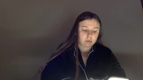 Lily online show from 10/28/25, 10:19