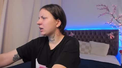 LilaVame online show from 11/10/25, 06:23