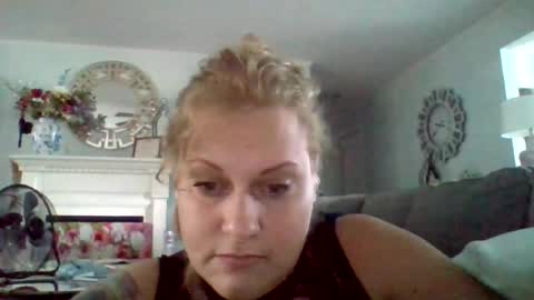 Snapshot of lilbart88 chatting on 08/08/26, 01:35 lilbart88 online show from 08/08/26, 01:35