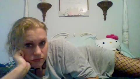 Snapshot of lilbart88 chatting on 08/09/26, 11:26 lilbart88 online show from 08/09/26, 11:26