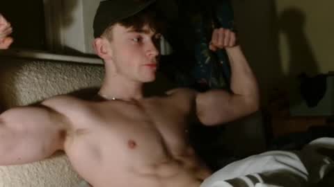 lilbearxxxx online show from 02/16/25, 09:48