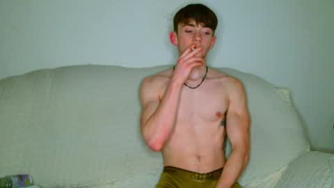 Snapshot of lilbearxxxx chatting on 04/01/26, 01:28 lilbearxxxx online show from 04/01/26, 01:28