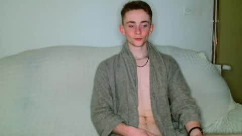 Snapshot of lilbearxxxx chatting on 05/20/26, 01:12 lilbearxxxx online show from 05/20/26, 01:12