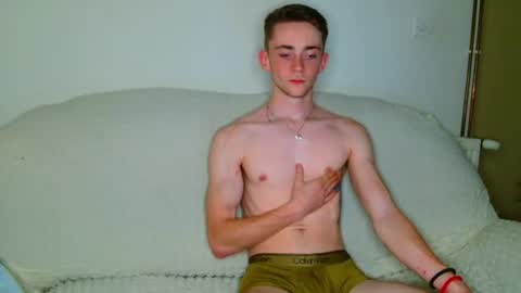 Snapshot of lilbearxxxx chatting on 07/26/26, 11:44 lilbearxxxx online show from 07/26/26, 11:44