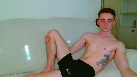 Snapshot of lilbearxxxx chatting on 07/31/26, 03:33 lilbearxxxx online show from 07/31/26, 03:33