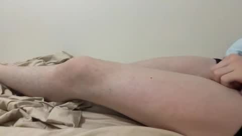 Snapshot of lilbenny05 chatting on 02/04/25, 12:33 lilbenny05 online show from 02/04/25, 12:33