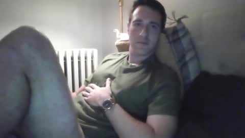 Snapshot of lilbrohhh chatting on 10/20/25, 01:28 lilbrohhh online show from 10/20/25, 01:28