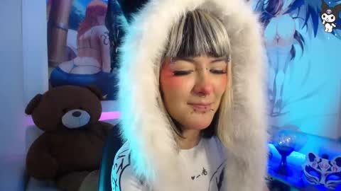 lilcandy19 online show from 10/24/25, 12:12