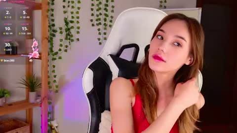 Snapshot of lilcatalia chatting on 06/26/26, 12:53 Hi im Yuki online show from 06/26/26, 12:53