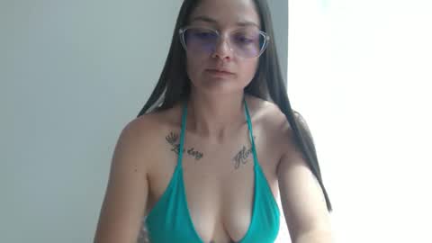 Valeri Villalobos  IG villa lobosvaleri online show from 05/09/26, 04:45