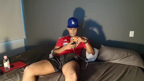 Snapshot of lildantear chatting on 12/21/24, 10:30 Dante online show from 12/21/24, 10:30