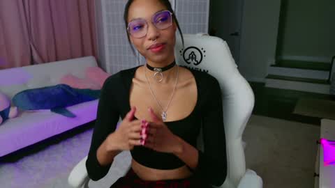evie online show from 01/06/25, 02:48