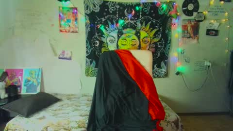 Snapshot of lileyfoxxx chatting on 03/30/26, 04:35 Lil online show from 03/30/26, 04:35