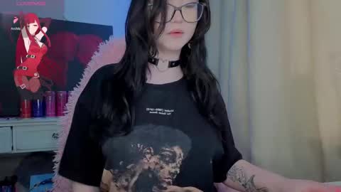 Snapshot of lilhornyprincess chatting on 03/22/26, 05:44 Nika and Lori online show from 03/22/26, 05:44