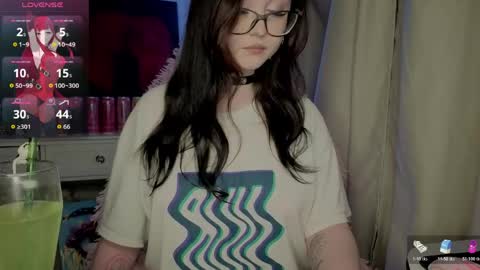 Snapshot of lilhornyprincess chatting on 04/24/26, 05:26 Nika and Lori online show from 04/24/26, 05:26