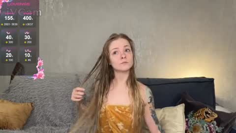 Lili online show from 11/22/25, 09:30