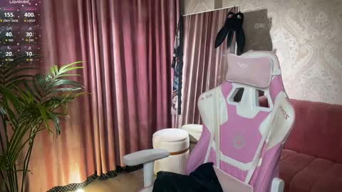 Snapshot of lili_01 chatting on 04/05/26, 12:46 Lili online show from 04/05/26, 12:46