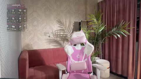 Snapshot of lili_01 chatting on 04/16/26, 11:44 Lili online show from 04/16/26, 11:44