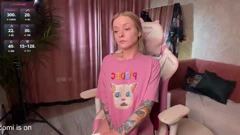 Lili online show from 07/14/26, 02:01