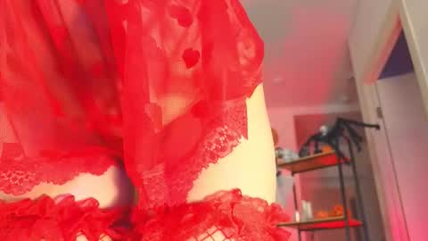 lili__roze_ online show from 11/01/25, 05:20