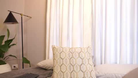 Lili  online show from 03/02/26, 12:34