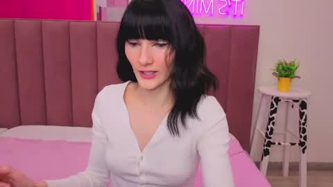 Snapshot of lili_flowerr chatting on 04/11/26, 10:30 Lilli follow me kiss online show from 04/11/26, 10:30