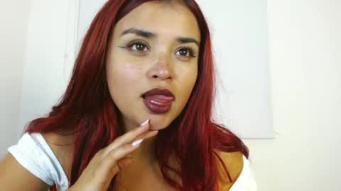 Snapshot of lili_matheus69 chatting on 06/08/26, 02:01 lili Matheus69 online show from 06/08/26, 02:01