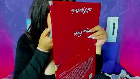 Lili  online show from 11/19/25, 07:25