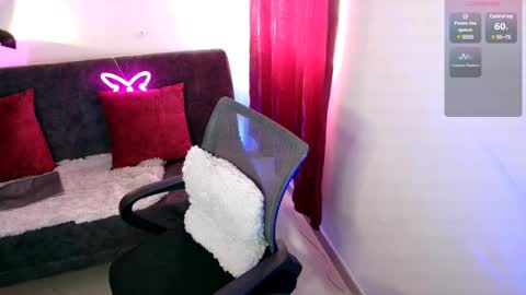 Snapshot of lili_thomson chatting on 02/20/25, 08:47 Nataly online show from 02/20/25, 08:47
